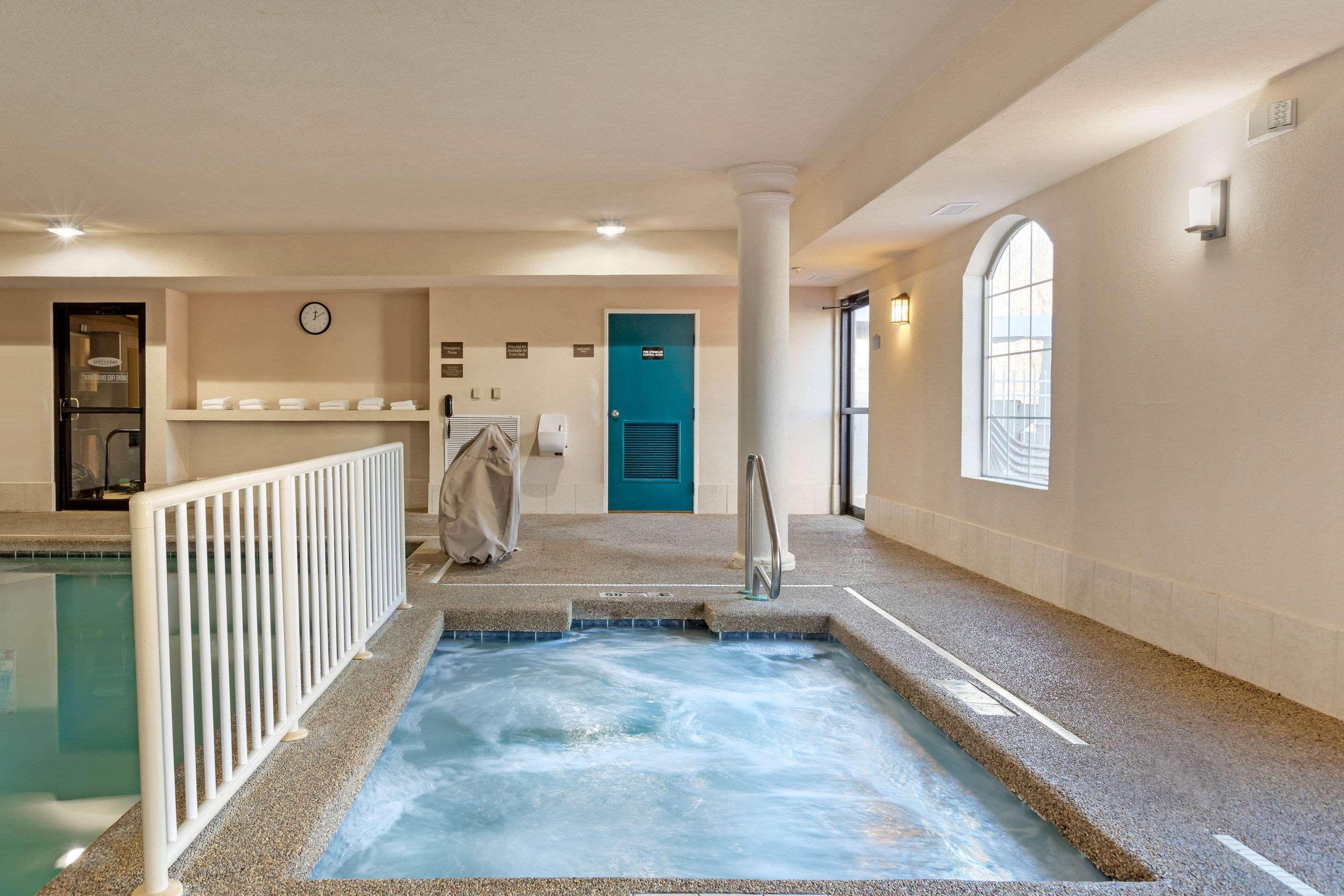 Comfort Suites Stevensville - St Joseph Kültér fotó