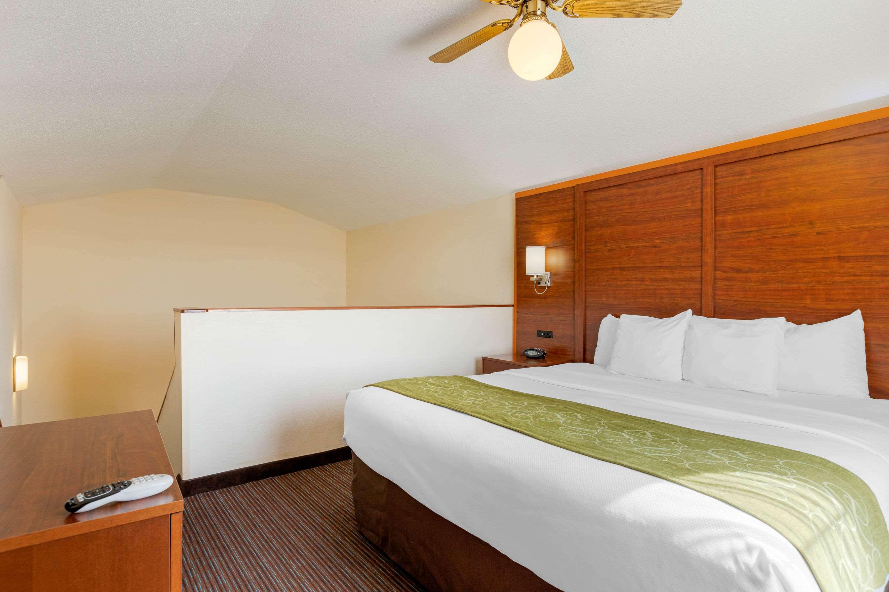 Comfort Suites Stevensville - St Joseph Kültér fotó
