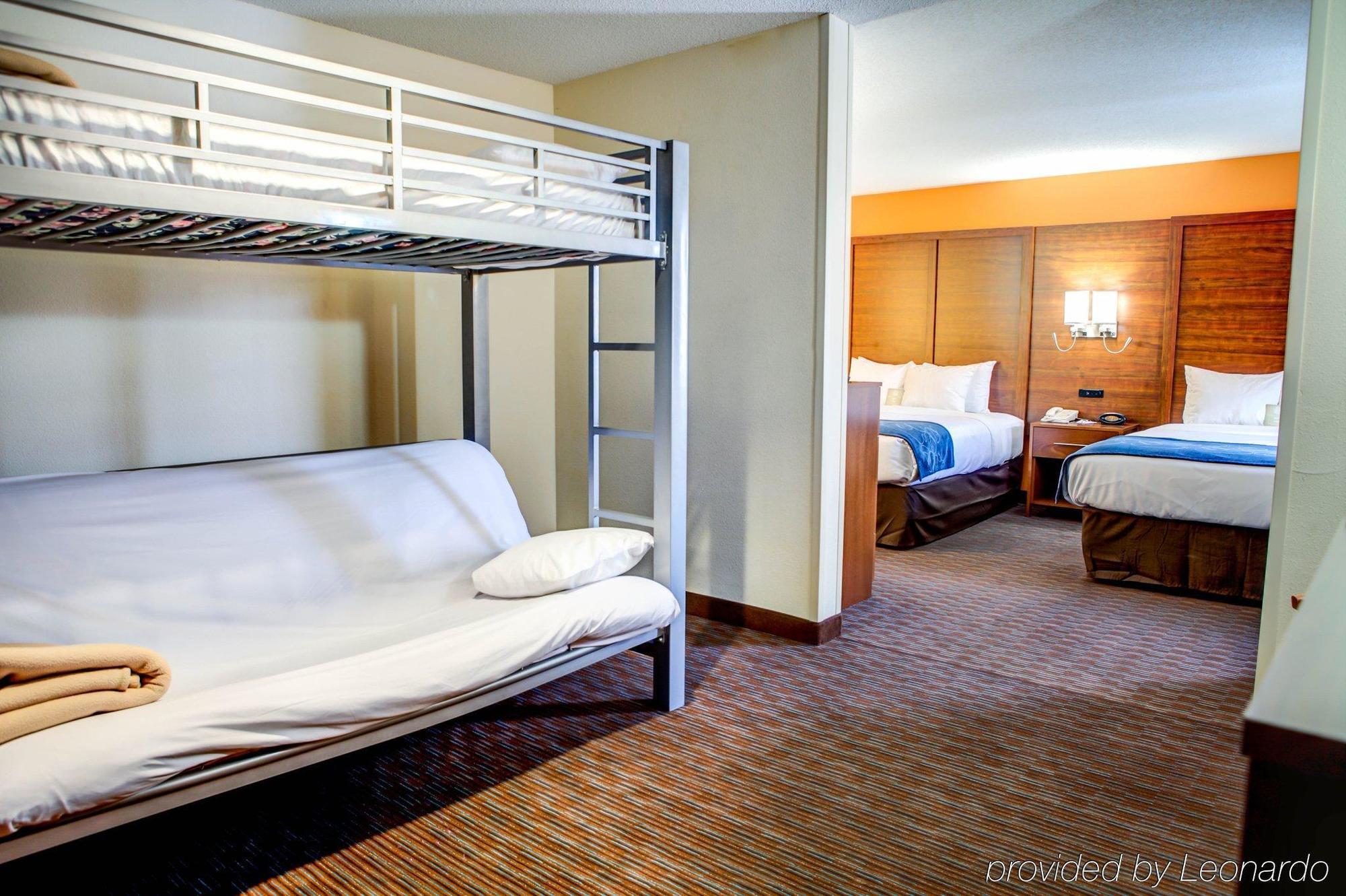 Comfort Suites Stevensville - St Joseph Kültér fotó